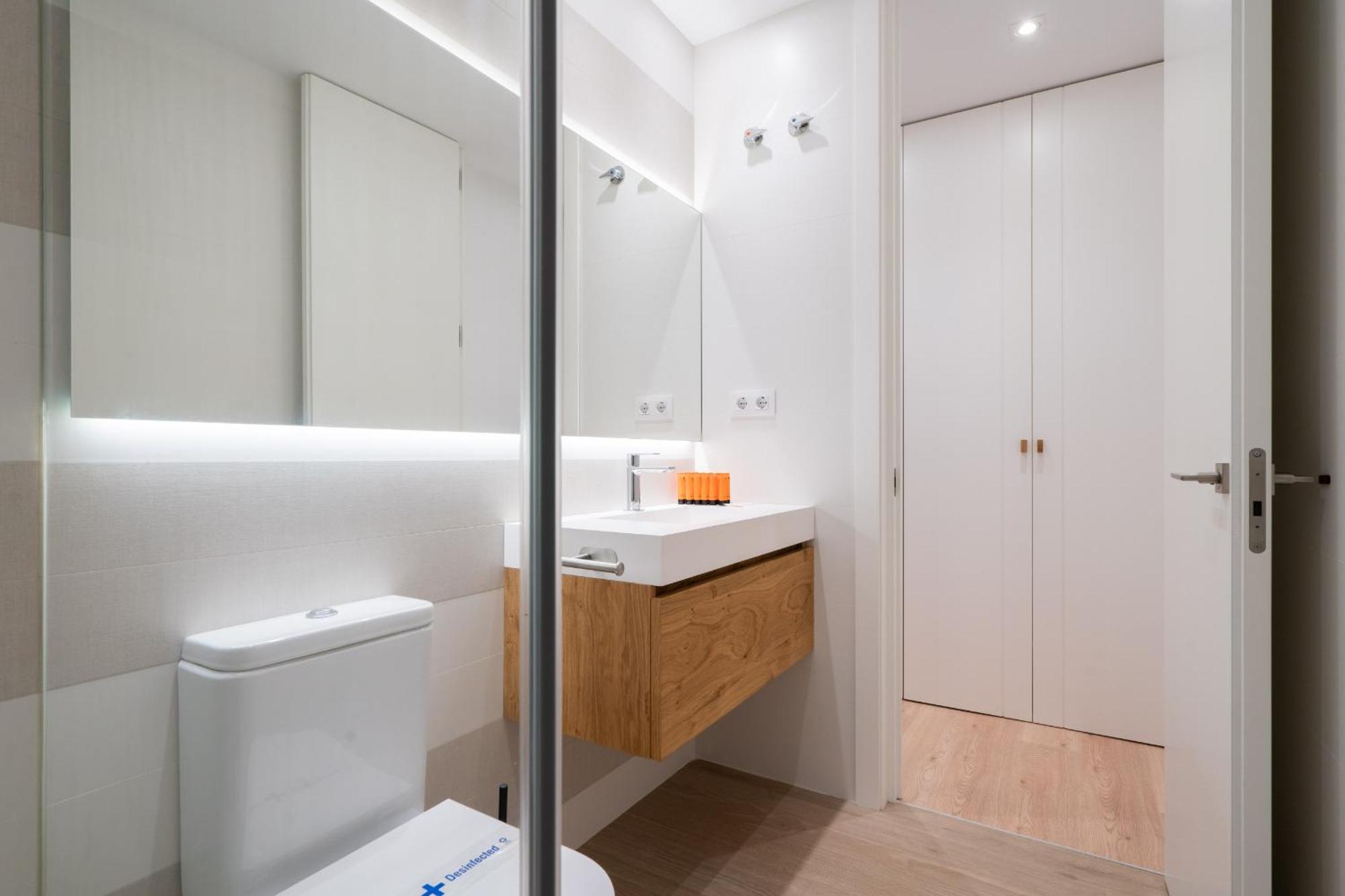 Apartamento Reformado Para 6 Personas En Plena Gran Via Alquiler Temporal Madrid Exteriér fotografie