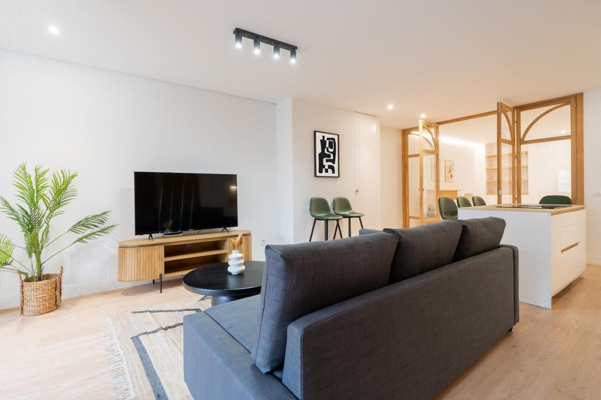 Apartamento Reformado Para 6 Personas En Plena Gran Via Alquiler Temporal Madrid Exteriér fotografie